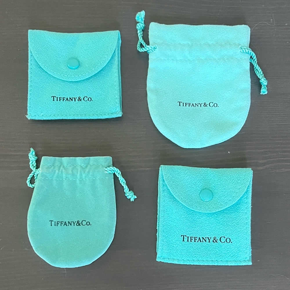 JEWELRY POUCHES